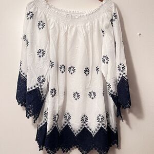 The Pyramid Collection Womens Tunic Blouse L embroidered cotton white navy NWOT